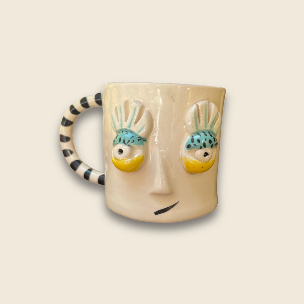 Vasco e Alice mugs by Paula Teixeira