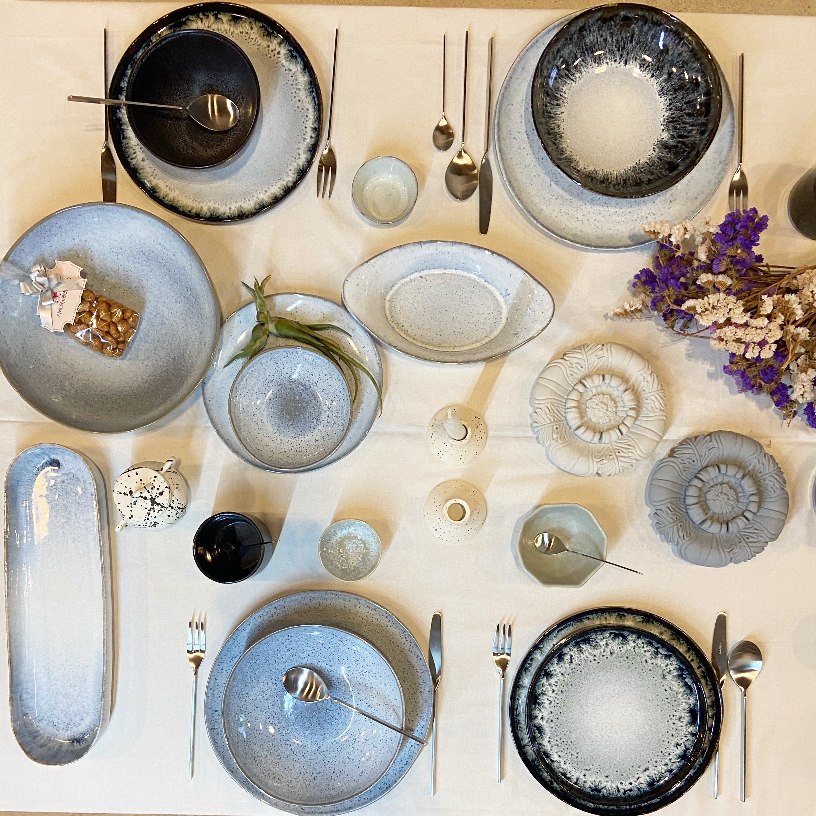 LIGHT BLUE DINNER PLATE